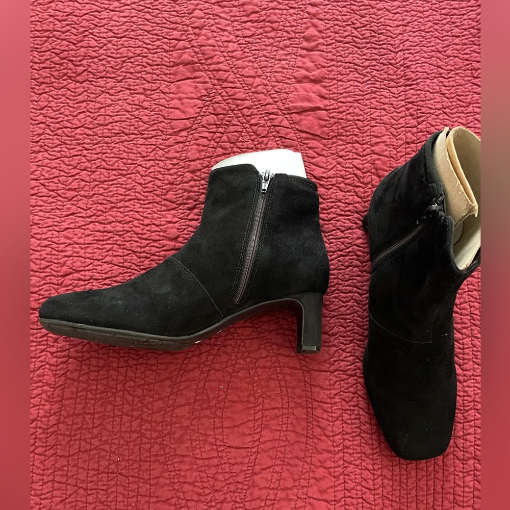 Clarks Kyndall Faye Boots Black Suede sz. 8